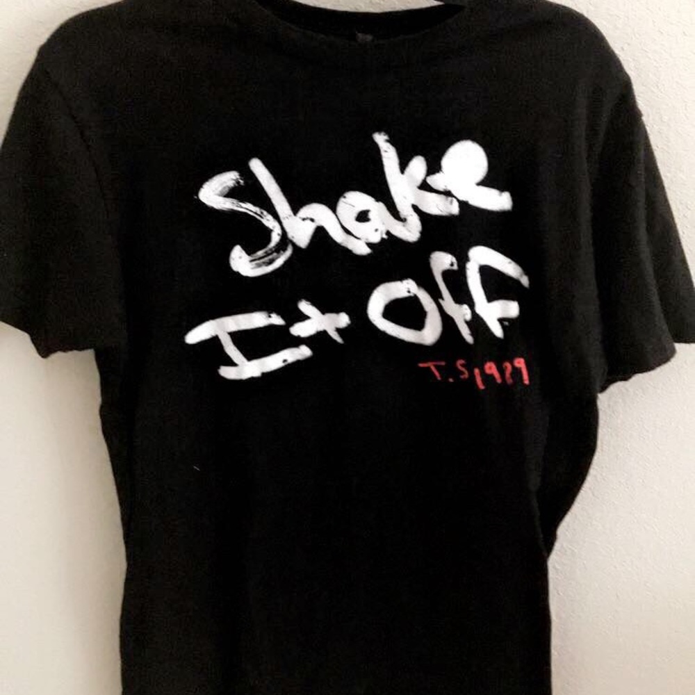 Taylor Swift ‘Shake it Off’ Shirt